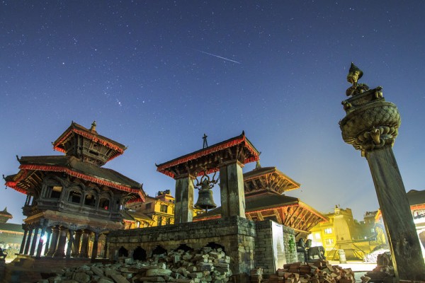 2015 Gemind meteor shower photos Geminid-12-14-2015-Nepal-Jeff-Dai-e1450180633876