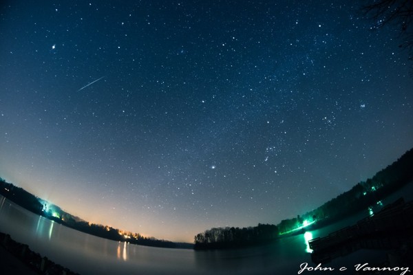 2015 Gemind meteor shower photos Meteor-geminid-12-10-2015-Dee-J-Johnchomes-Vannoy-e1449921832631