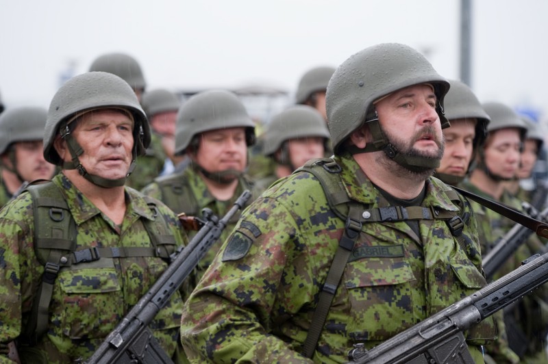 aquilo a que se chama um exercito estranho... 3