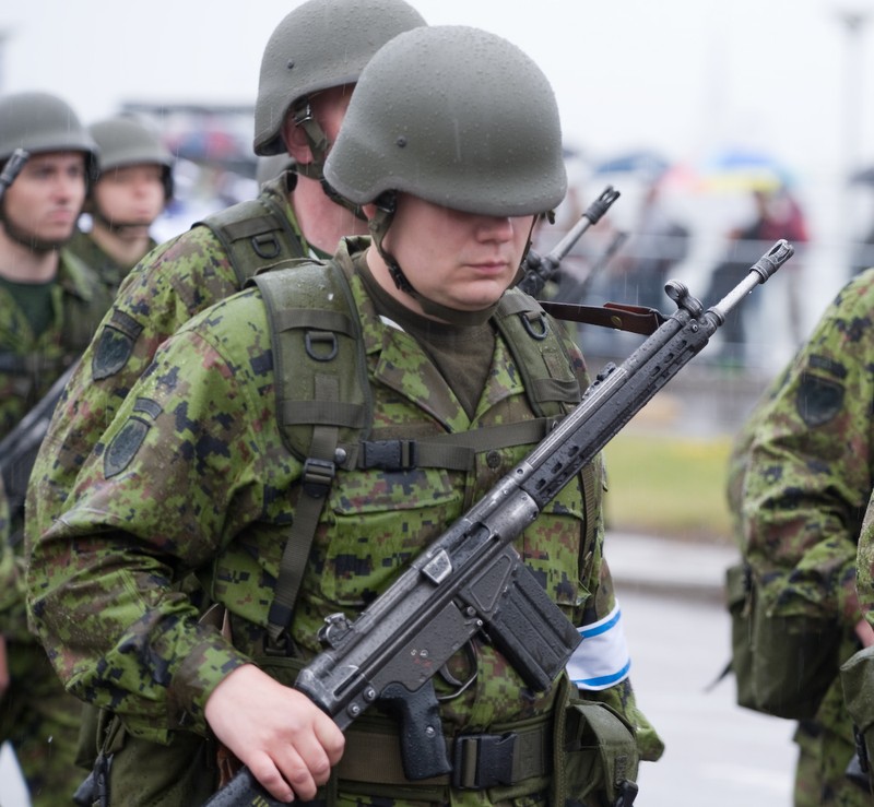 aquilo a que se chama um exercito estranho... 4