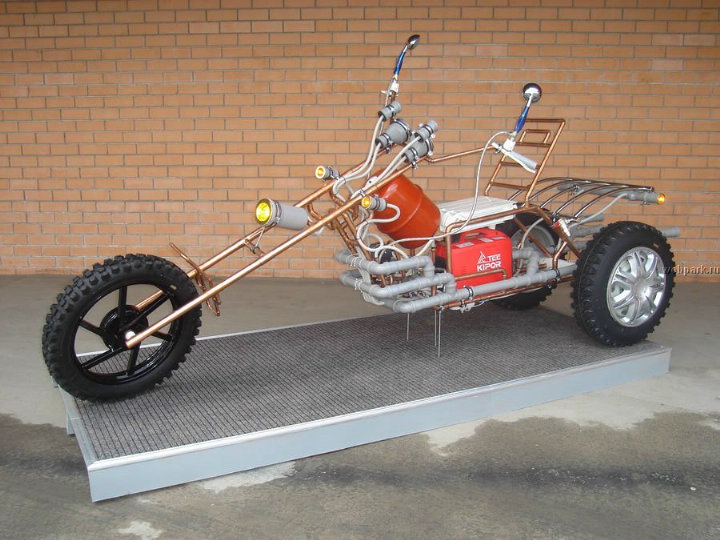 Les Russian Ghost Rider’s Bike 1