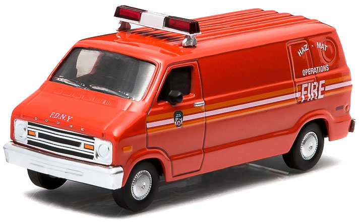 Nouveautés Greenlight au 1/64 - Page 2 Greenlight-1-64-fdny-new-york-city-fire-haz-mat-1976-dodge-b-100-van-pre-order-10