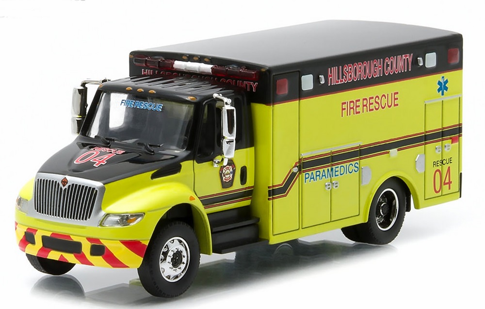 Nouveautés Greenlight au 1/64 - Page 2 Greenlight-1-64-international-durastar-ambulance-hillsborough-county-fire-rescue-pre-order-19