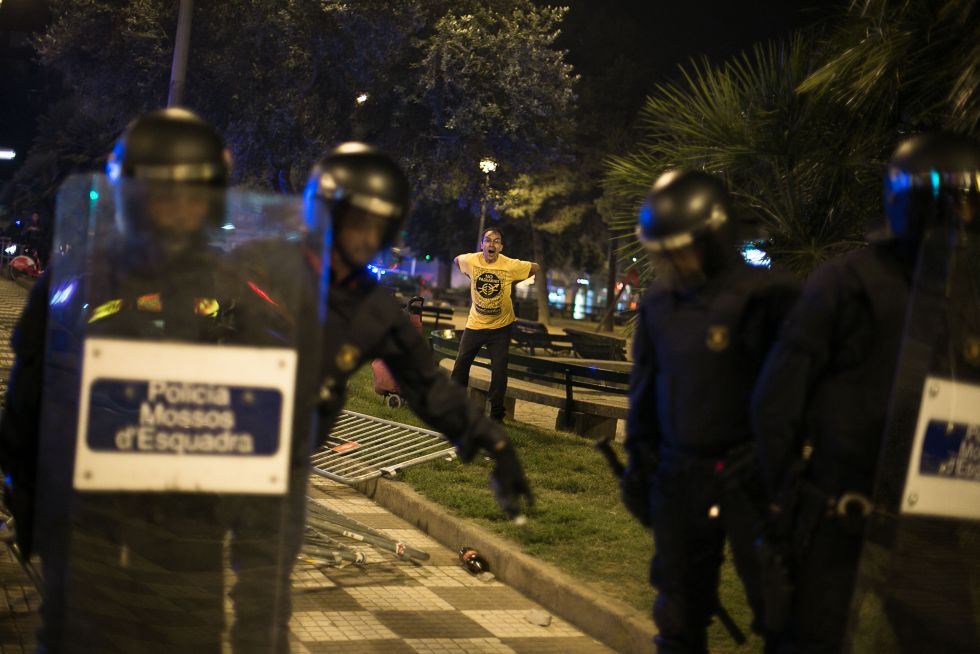 Las imágenes de la protesta en Can Vies 1401264984_070764_1401290094_album_normal