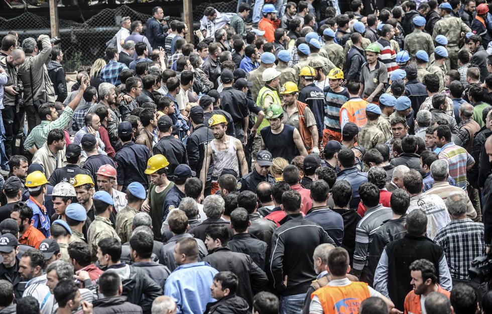 Turquía: Más de 300 mineros muertos tras una explosión en una mina. 1400053623_838089_1400082137_album_normal