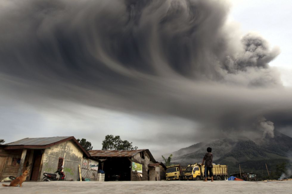 Espectaculares imágenes tras la erupción de dos volcanes en Indonesia 1384873946_101341_1384878018_album_normal