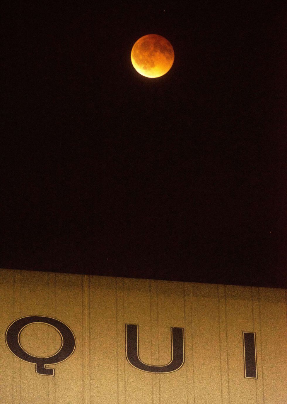 La luna de sangre desde distintas partes del mundo 1397561216_604658_1397562819_album_normal