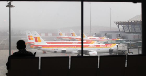 El nuevo laudo de Iberia impone rebajas del 40% del salario para los nuevos pilotos 1356513110_018581_1356546998_noticia_normal