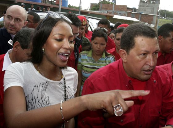 Hugo Chávez, un Casanova Venezolano. 1348244754_473379_1348245701_sumario_normal