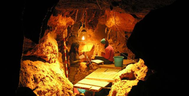 Neandertales. Alimentación. Cueva de El Sidrón (Asturias): setas, piñones y musgo. [Historia] 1488991377_990681_1488991893_portadilla_normal