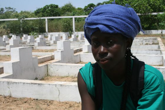 El silencio de 2.000 muertos. El naufragio de "Le Joola" [Senegal]. 1348244922_365466_1348245797_noticia_normal