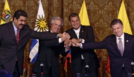Colombia - Venezuela y Colombia se enredan en un conflicto marítimo - Página 2 1442876929_041585_1442884039_noticia_normal