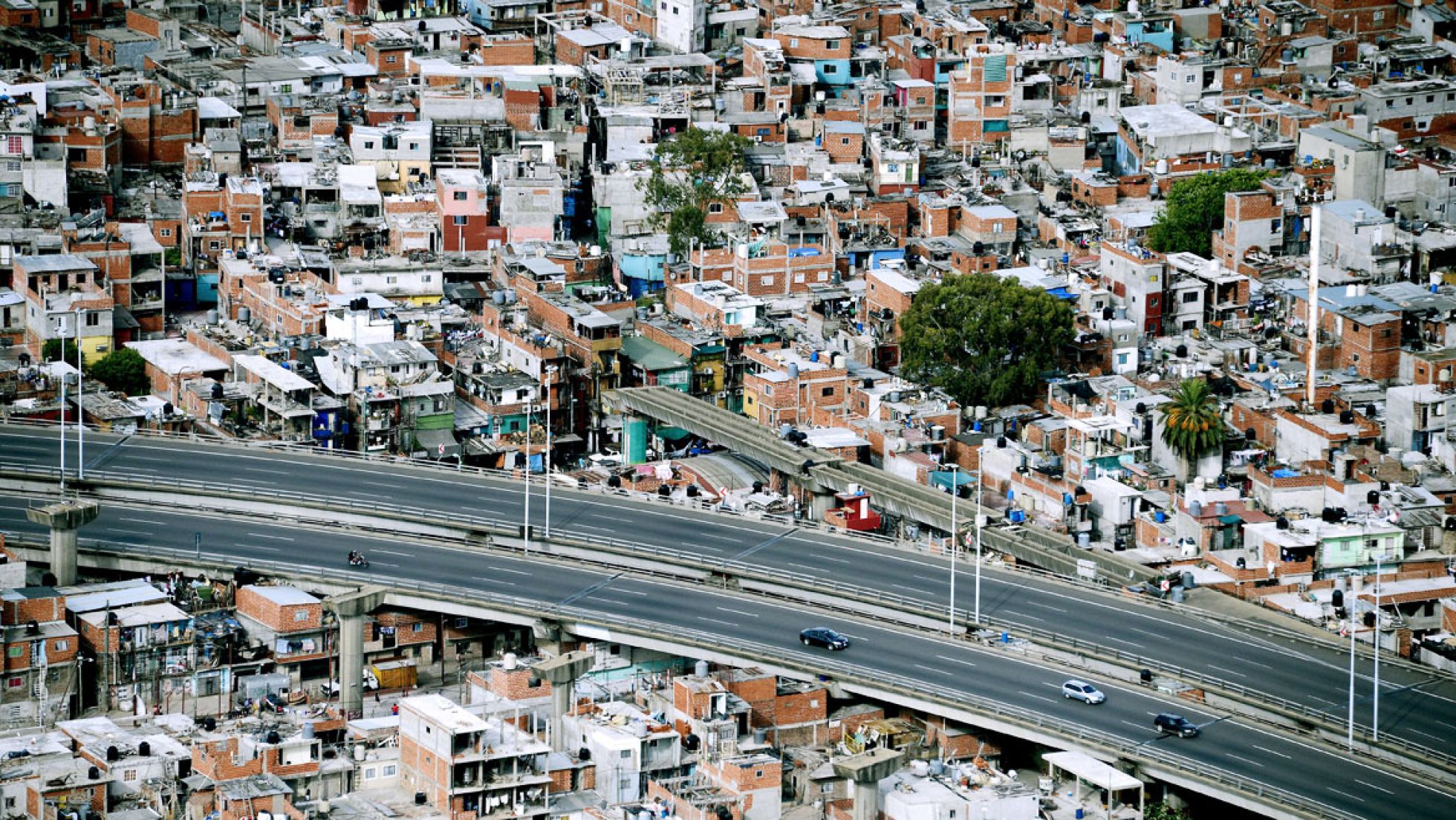 deuda - Argentina. Aju$tes y represión. Fricciones interburguesas y presiones a la clase obrera. - Página 3 1459551381_220153_1459551575_noticia_normal_recorte1