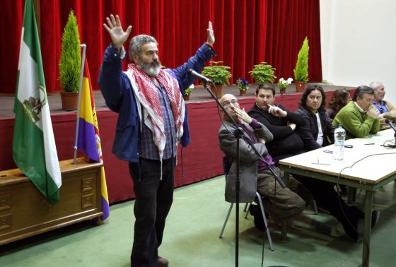 Un parlamentario de IU amenaza con una escisión si se produce un pacto de gobierno con el PSOE en Andalucía  - Página 2 1333632643_504624_1333633166_noticia_normal