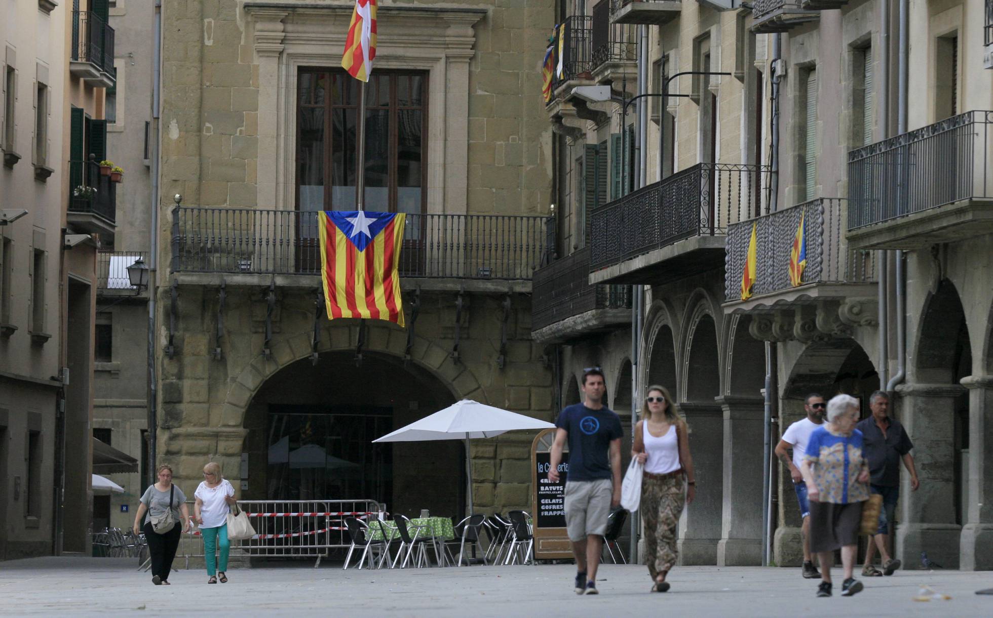 Conflicto "nacionalista" Catalunya, España. [1] - Página 9 1462473908_855793_1462477367_noticia_normal_recorte1