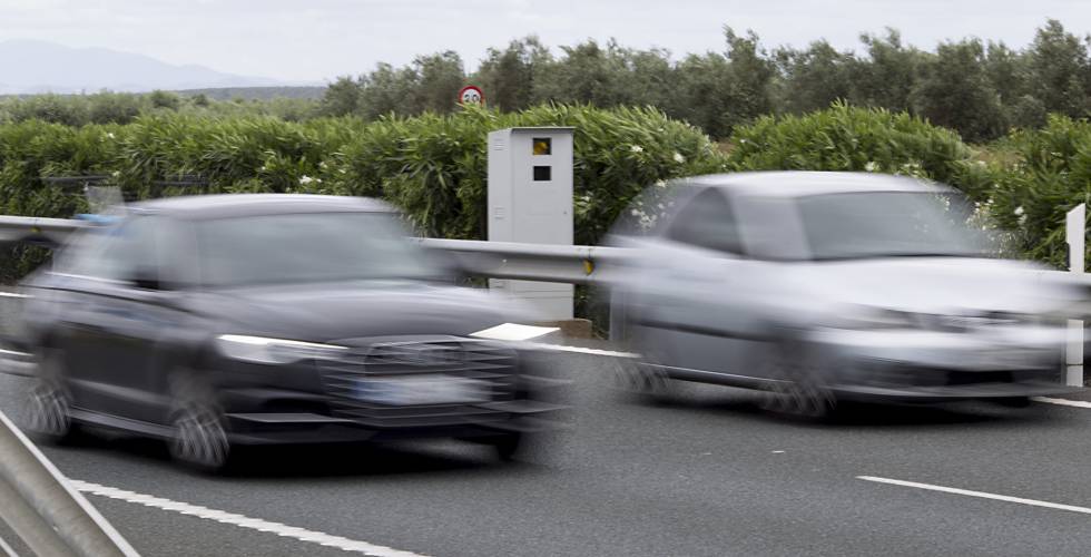 El radar que se ‘embolsa’ 450 euros a la hora 1494582535_299485_1494611286_noticia_normal