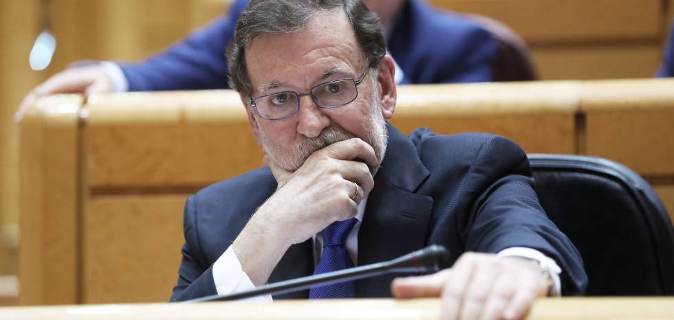 Rajoy reitera a Puigdemont que su oferta es imposible por ser una amenaza grave a la convivencia 1495697636_953285_1495697933_noticia_normal