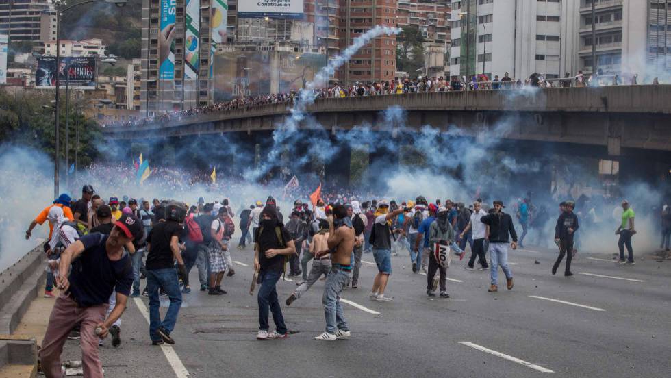 Venezuela - En Venezuela domina el capitalismo. - Página 15 1491502819_458488_1491539496_noticia_fotograma