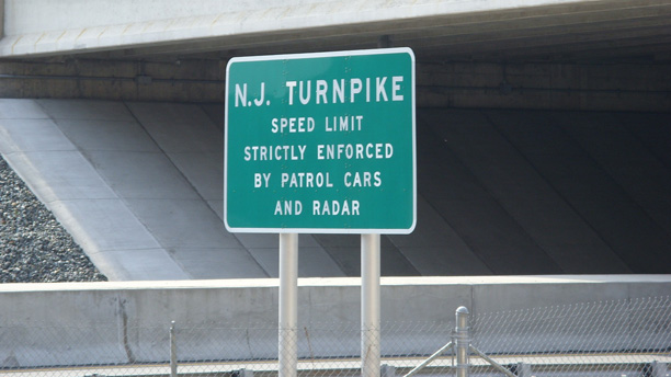 Vendée Globe virtuel - Page 3 20120309_new-jersey-turnpike-sign_612pb