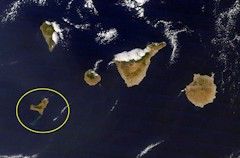 La erupción volcánica submarina de El Hierro ya es visible desde el espacio Elhierro_volcan_dentro