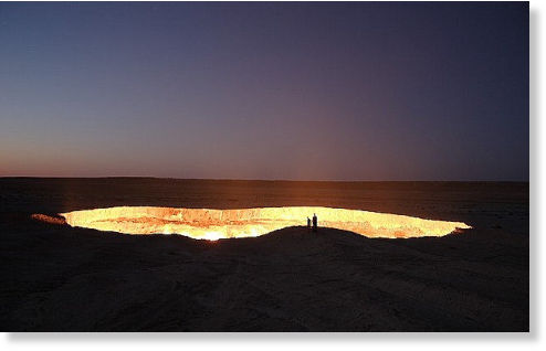 GRANDE AGUJEROS (CRATERS) SE ABREN INCEXPLICADAMENTE EN DIFERENTES PARTES DEL MUNDO - Página 19 Agujero_en_desierto_de_Karakum