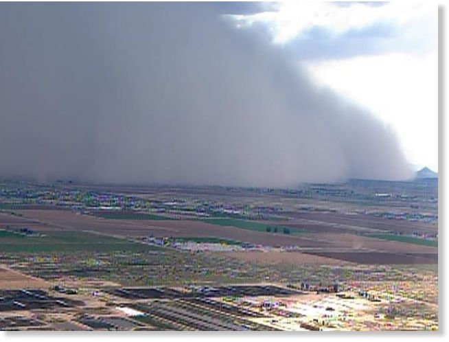 Arizona, EEUU: Una gigantesca tormenta de arena cubre la ciudad de Fénix Pp