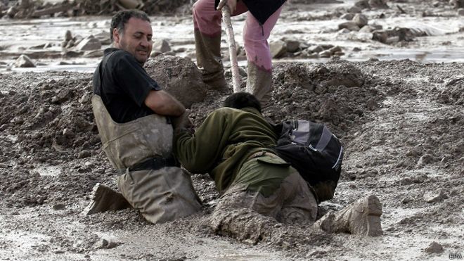 "SEGUIMIENTO METEOROLÓGICO" - Página 24 150327174715_sp_chile_floods_6