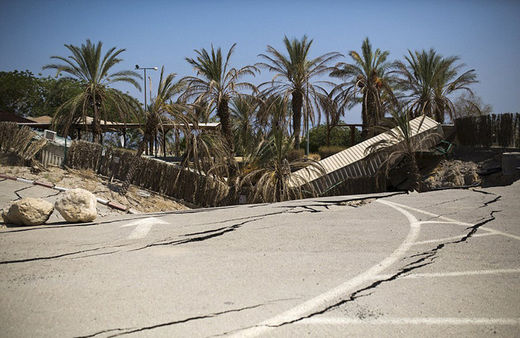 El mar Muerto, a punto de desaparecer dejando estragos en la costa de Israel 55b99e3dc46188b9588b4616