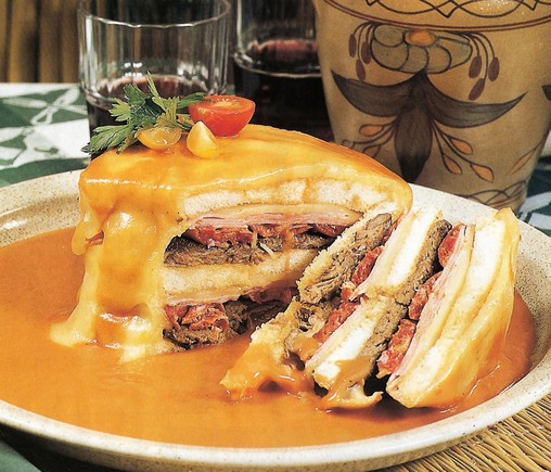 Swans - Página 4 The-best-local-places-to-eat-a-Francesinha