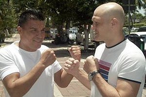 Carlos Baldomir regresa hoy a los 43 años Baldomir_Meryasev_boxeo_300X200_042514