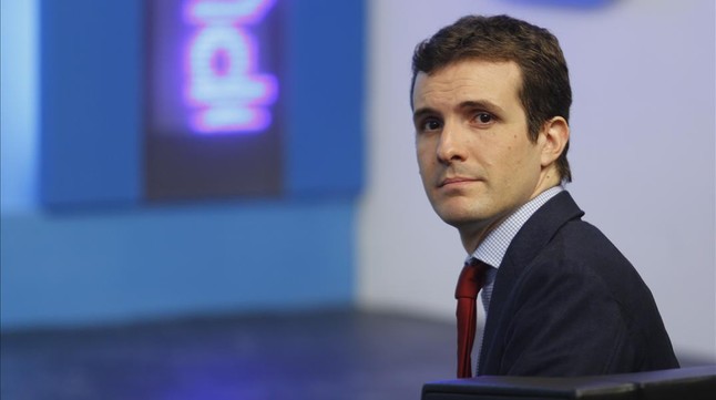 El referéndum, obstáculo en las negociaciones entre el PP y AL en Valencia - Libertad Digital Portavoz-del-comite-campana-del-pablo-casado-1423473658860