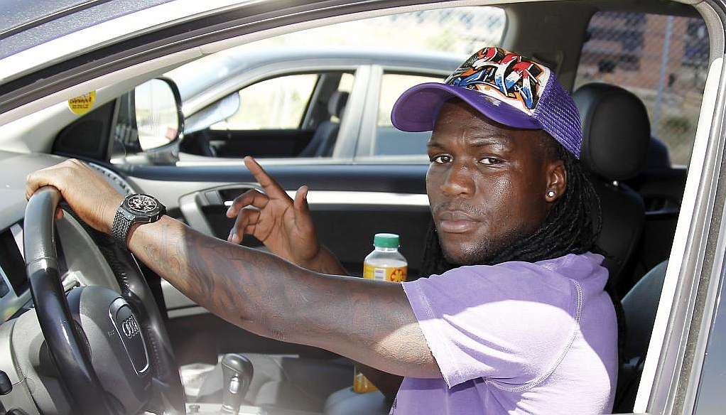 Drenthe: "No quiero ir al Benfica y no voy a ir" 1310550717_extras_mosaico_noticia_1_g_0