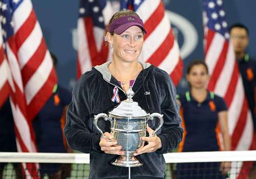 Stosur sorprende a Serena y al mundo 1315779861_extras_mosaico_noticia_1_g_0