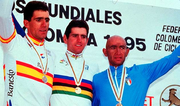 Fotos históricas o chulas de CICLISMO - Página 2 1438505287_extras_noticia_foton_7_0