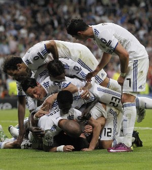 UEFA CHAMPIONS LEAGUE 2010-2011 - Página 2 Alegria_300x336