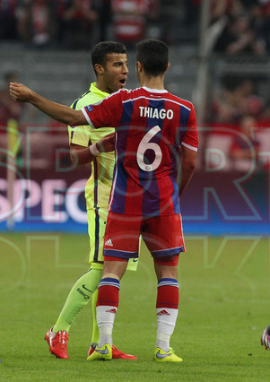 صور : مباراة بايرن ميونيخ - برشلونة 3-2 ( 12-05-2015 )  1431466811591