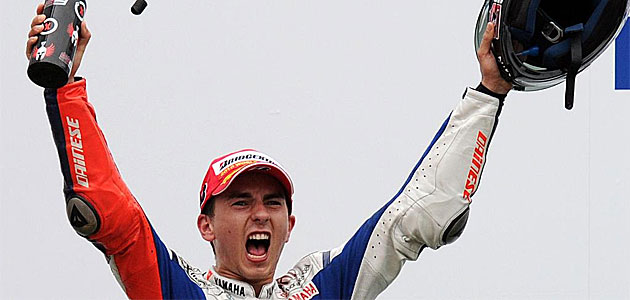 Jorge Lorenzo campeón del mundo de motociclismo 1286700322_extras_noticia_foton_7_0