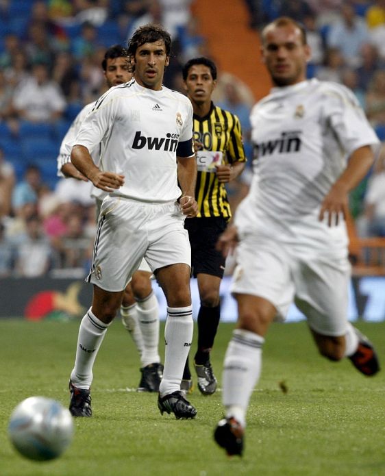 صور سلطان من مباراه ريال مدريد..!! 1dd69e828b25f6a0daaa33007200677d_extras_albumes_0