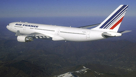 El Airbus francés volaba demasiado lento y pudo desintegrarse en el aire 1244133716_0