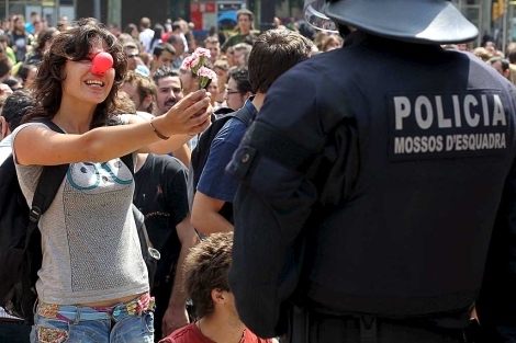 Indignados en España VS Indignados en Grecia 1306507593_0