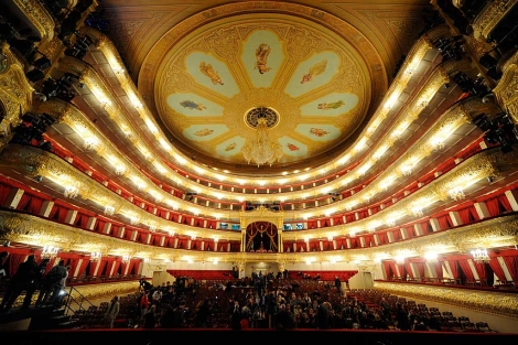 El legendario teatro Bolshói reabre este viernes sus puertas. 1319736117_0