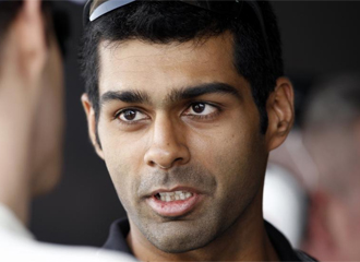 ¿Os habéis fijado en las cejas de Karun Chandhok? 1269081227_0