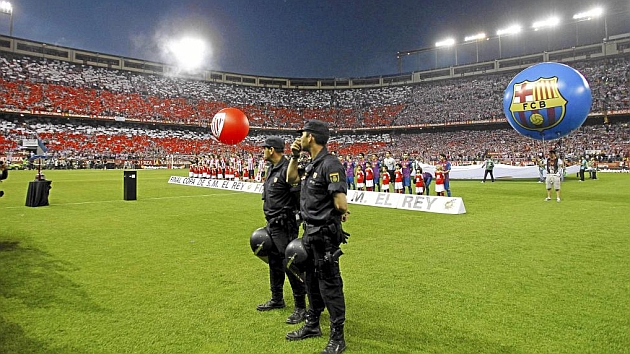 ¿Debe jugarse la final de Copa en el Bernabeú? 1425560779_extras_noticia_foton_7_1