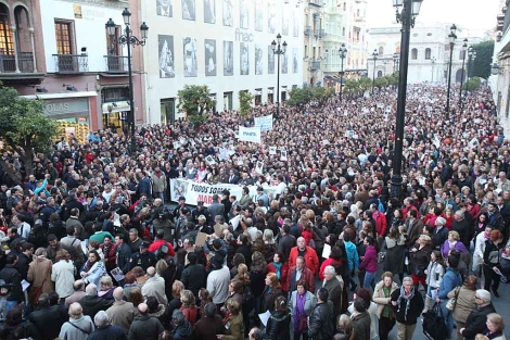 Manifestación contra la sentencia del caso Marta del Castillo 1327419909_0