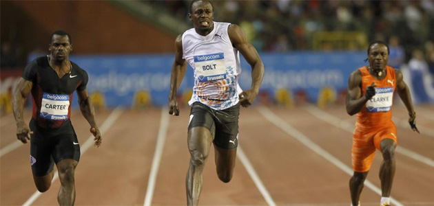 Atletismo| Bolt vuela con 9.76 y bate la mejor marca del año en los 100 1316199696_extras_noticia_foton_7_1