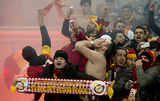 Merchandising Galatasaray 1363209552_extras_noticia_foton_7_1