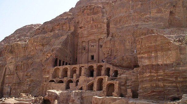 Los Nabateos Tumbaspalacio-en-petra