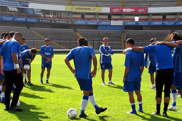 Informacion - Juego contra Mexico el 10 de octubre. Carlos-de-los-cobos2