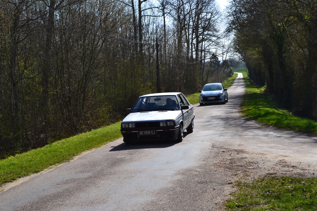 2eme rallye de l'Icaunais 01/04/12  DSC_0188