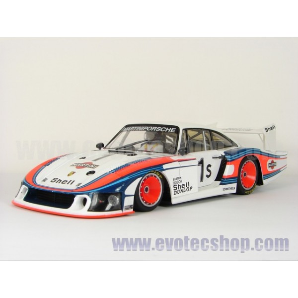 Moby Dick Porsche-935-78-moby-dick-martini-racing-silvertone